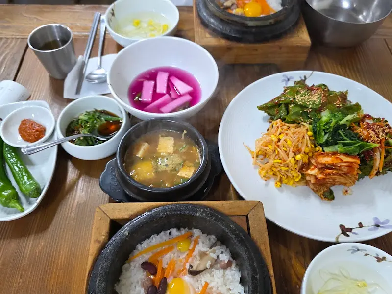 반야돌솥밥 한상차림