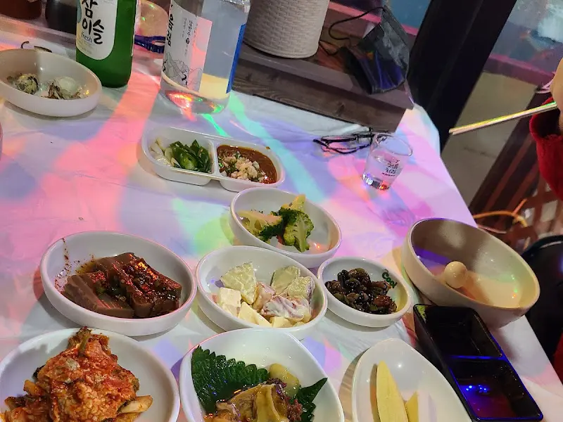 자산 횟집 밑반찬