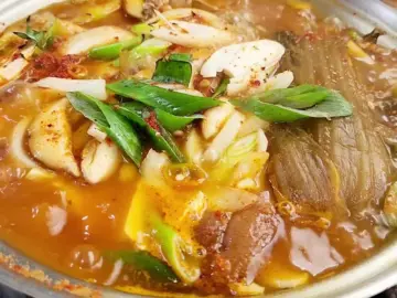 깊은 묵은지의 향수, 용인 완장리 맛집 ‘처인성 차림상’에서 느끼는 고향의 맛