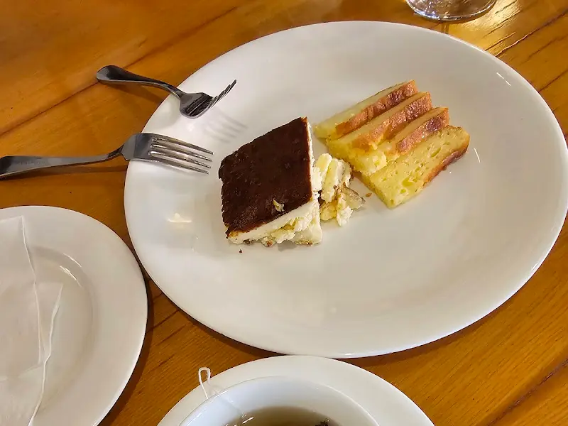 깔끔한 디저트 플레이팅