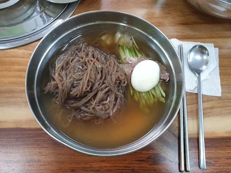 청시면옥 평양냉면 전체샷