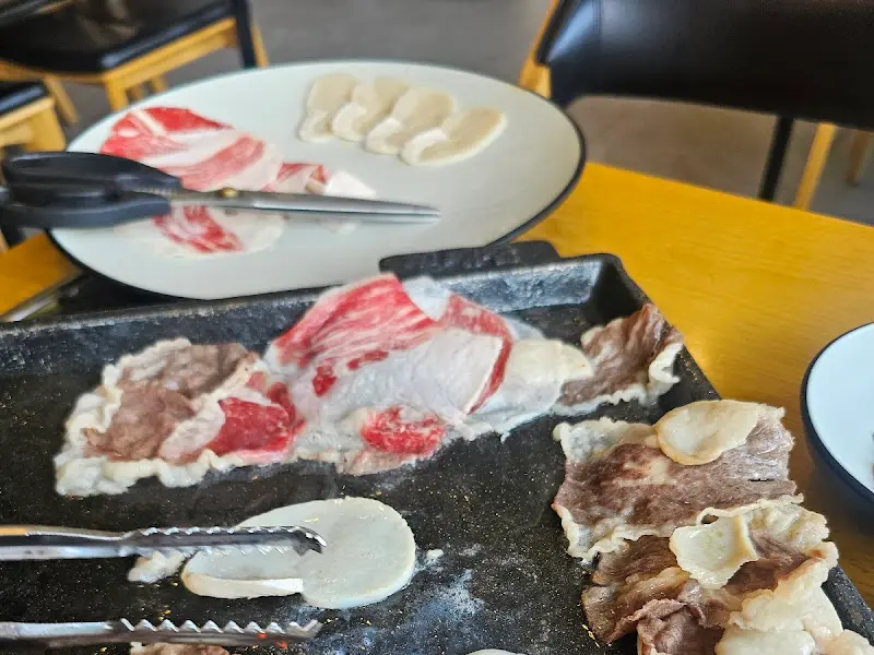 차돌박이와 키조개 관자의 만남