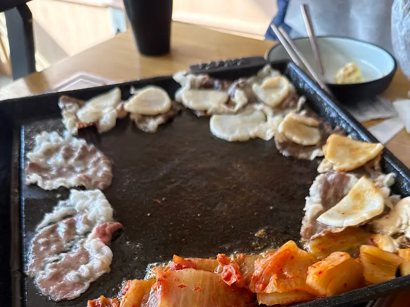 김치와 함께 먹는 차돌박이