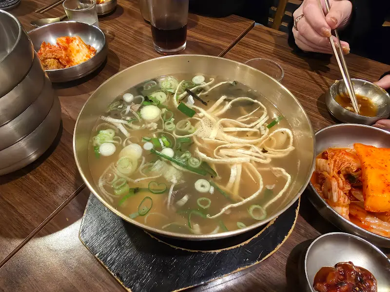 파가 듬뿍 올라간 떡곰탕