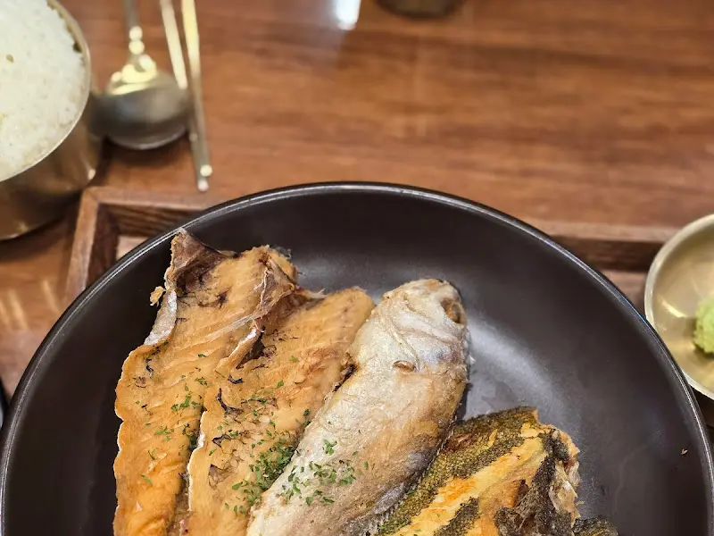 모듬 생선구이 근접샷