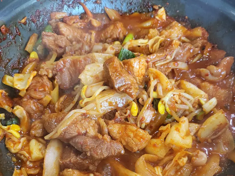 매콤달콤한 돼지 주물럭