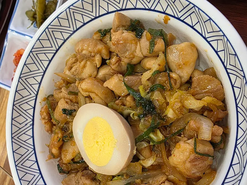 닭고기 덮밥