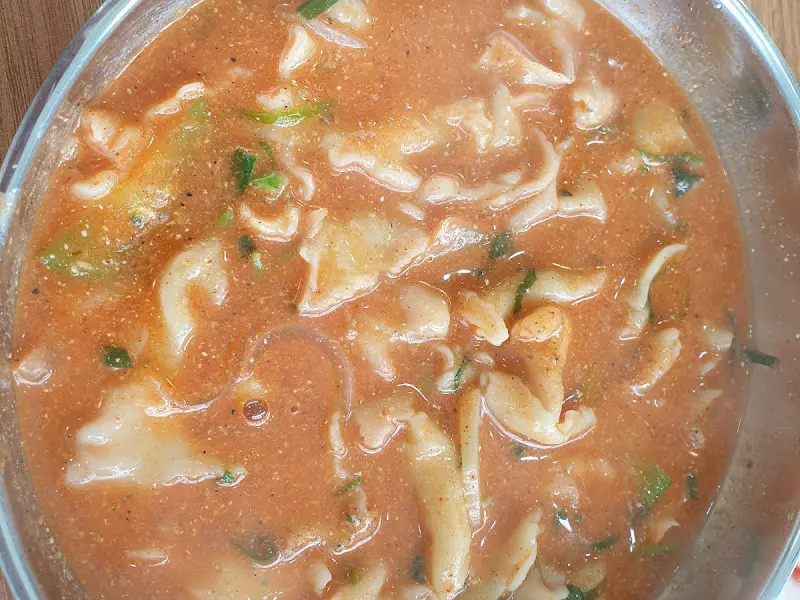 어탕 수제비 클로즈업