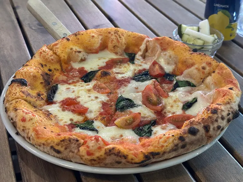 마르게리따 부팔라 피자