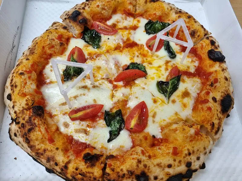 마르게리따 부팔라 포장