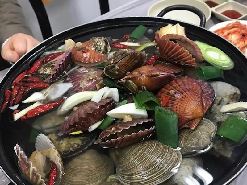 황제라면 재료 푸짐