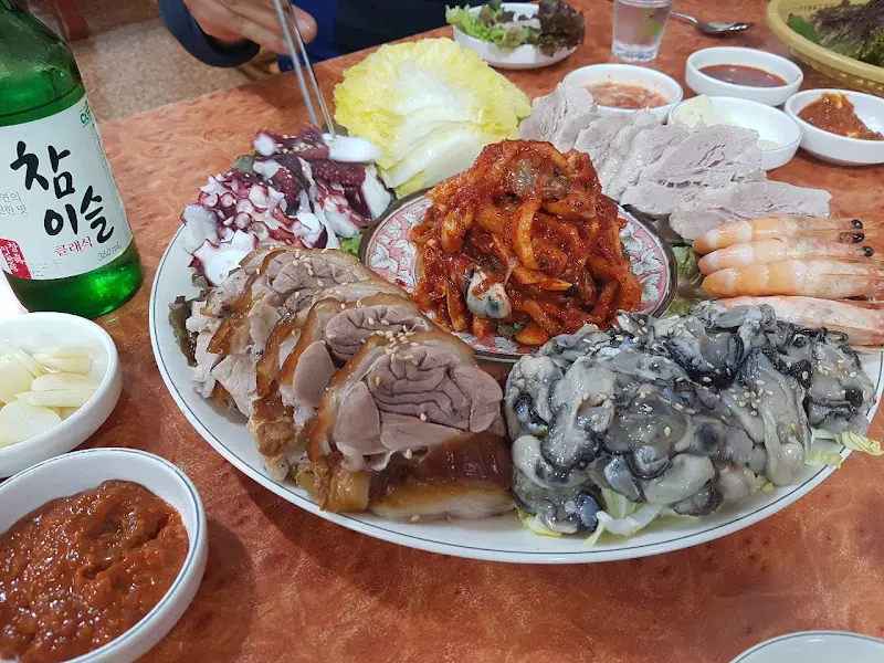 모듬 한 상차림