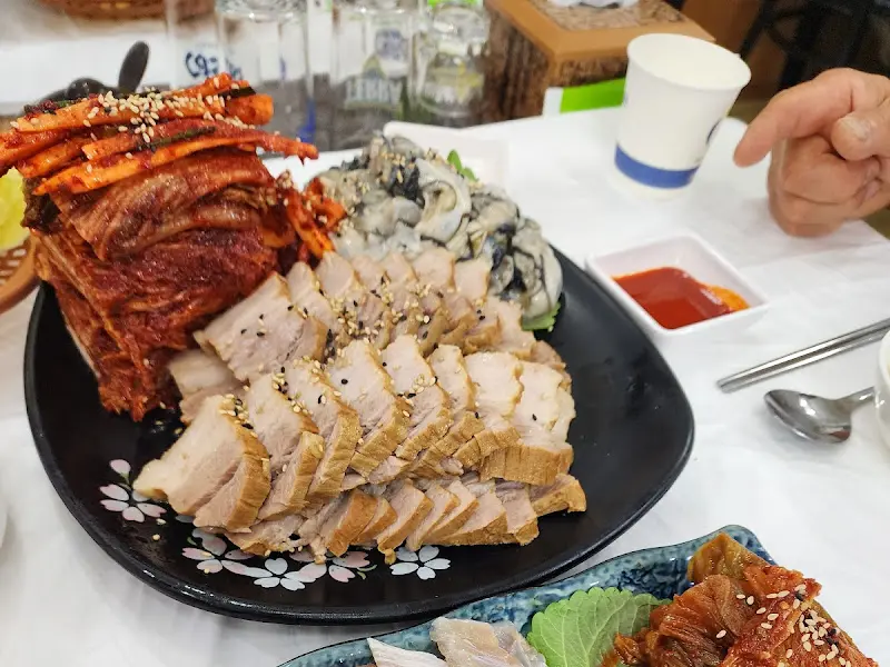 굴보쌈 한 상 차림