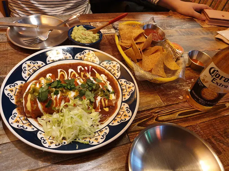 엔칠라다와 나초