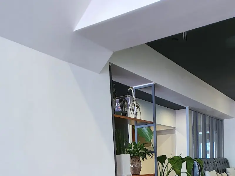 카페 내부 인테리어