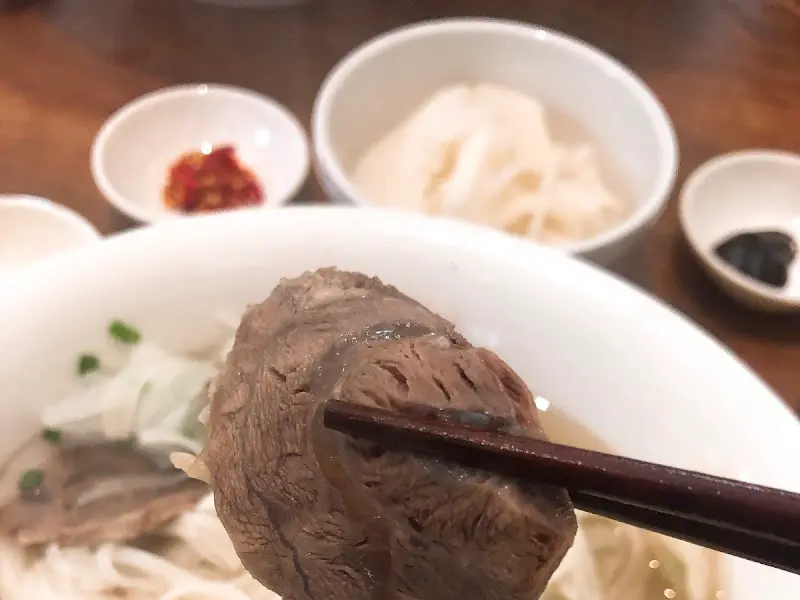 부드러운 고기가 인상적인 쌀국수