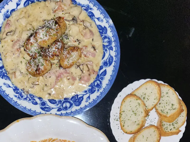 크림 뇨끼와 빵