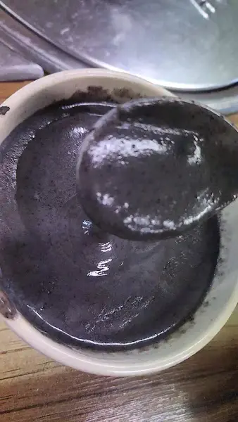 윤기가 흐르는 깨죽