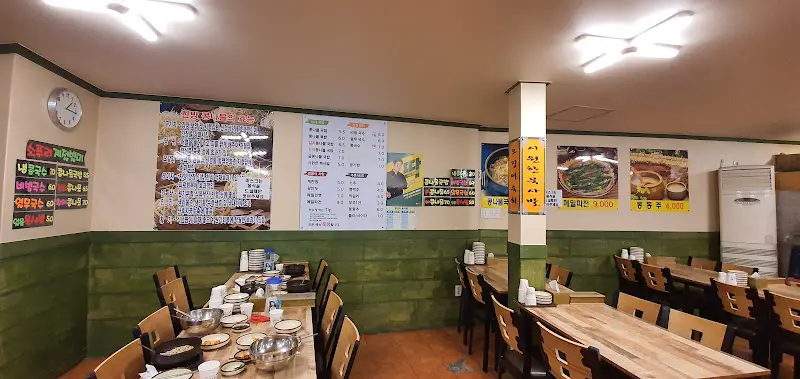 소푸리전주콩나물국밥 내부