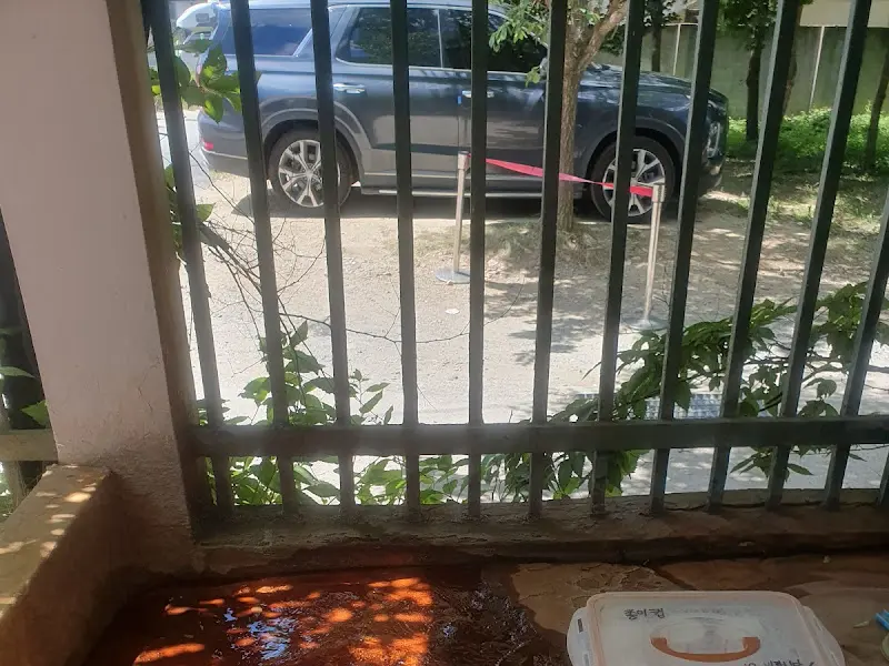 식당 외부 풍경