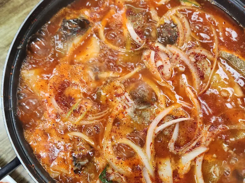 보글보글 끓는 가자미찌개