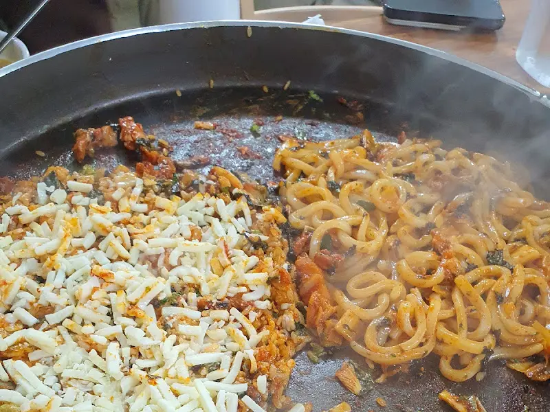 닭갈비와 볶음밥