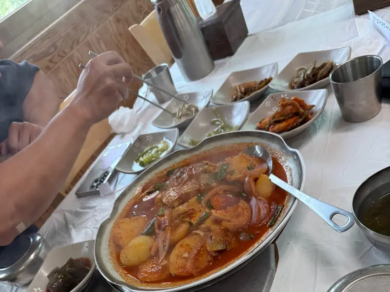 병어조림 한 상 차림