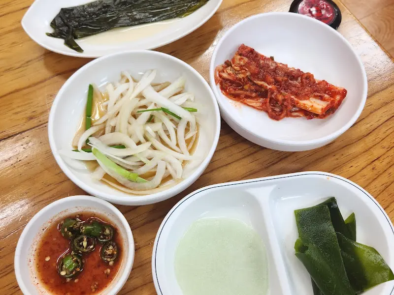 다양한 밑반찬 클로즈업