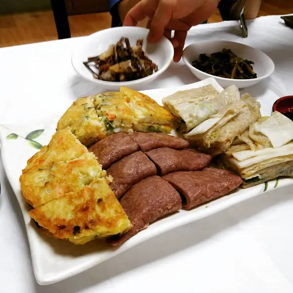 다양한 곁들임 메뉴