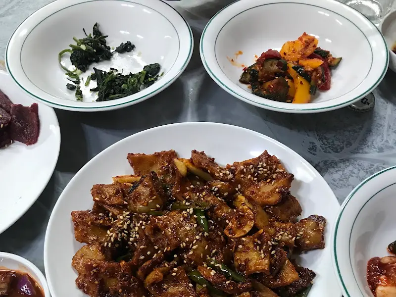 윤기가 흐르는 막창볶음