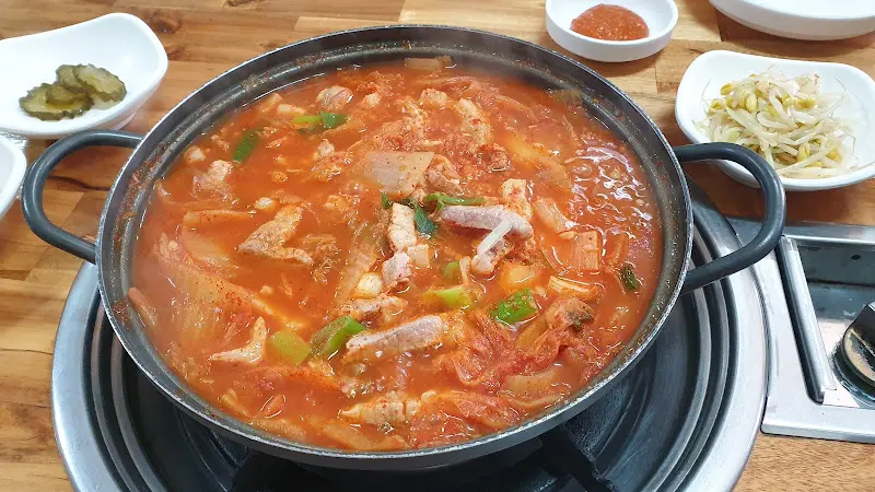 김치찌개 전체샷