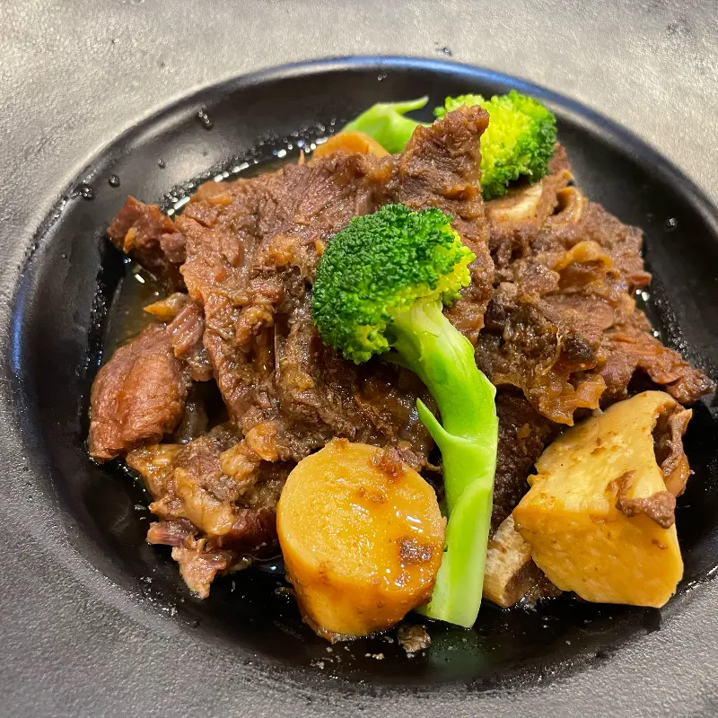 윤기 좔좔 갈비찜