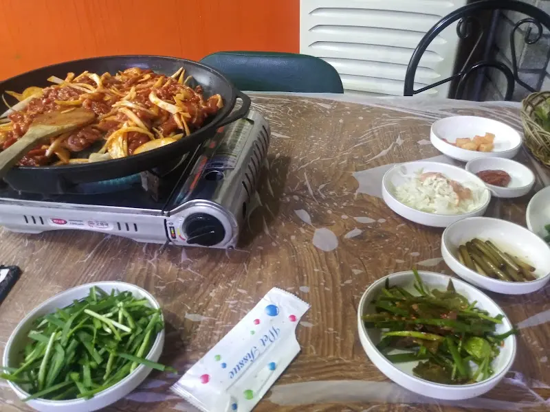 지글지글 익어가는 오리불고기