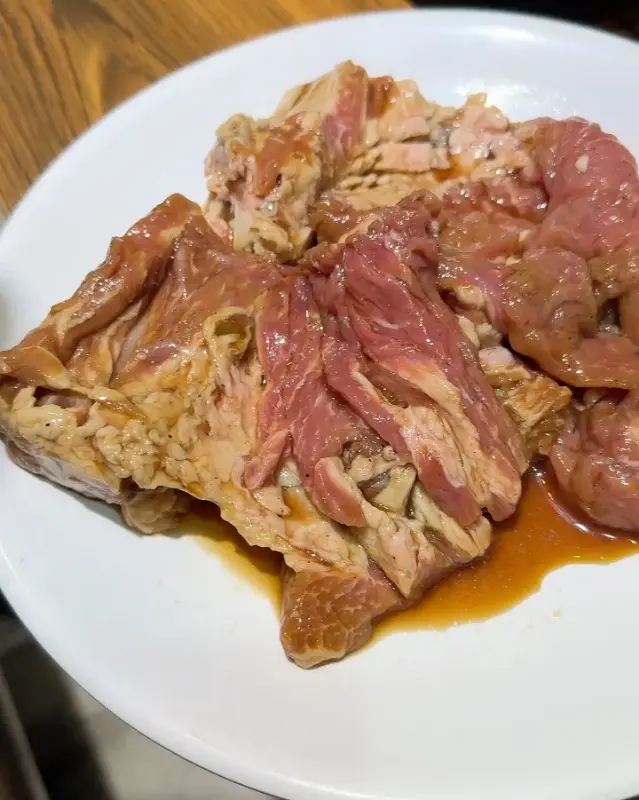 윤기가 흐르는 돼지갈비