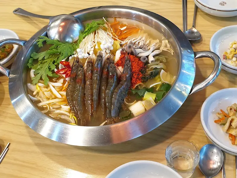 푸짐한 곱창전골