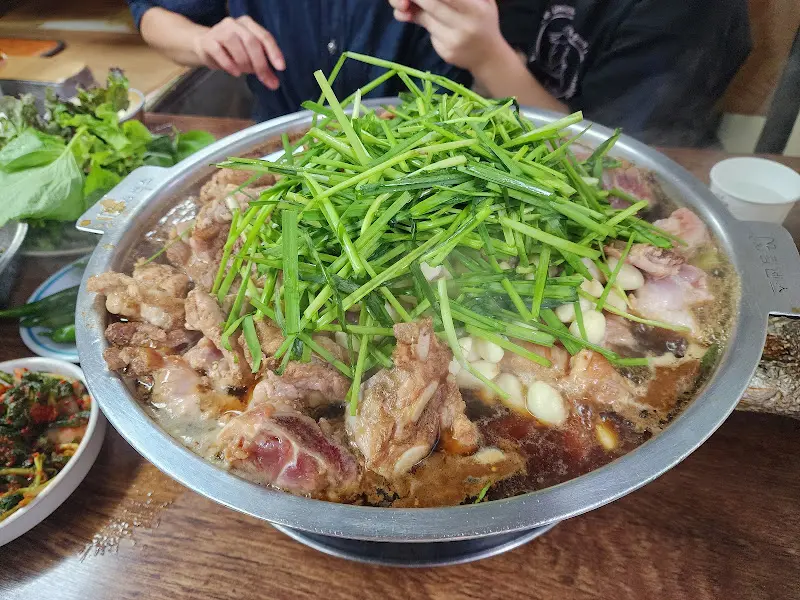 부추 투하 후 물갈비