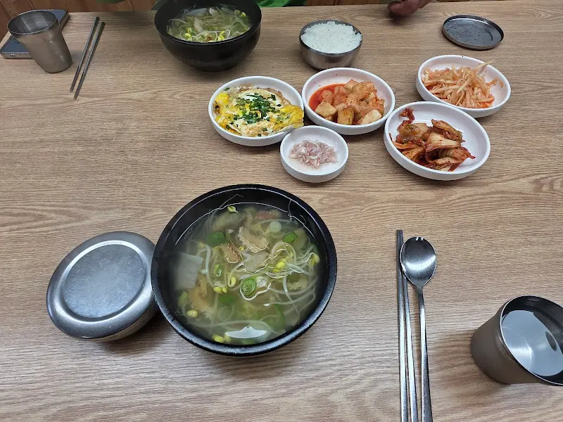 찬찬찬 황태해장국 한 상 차림