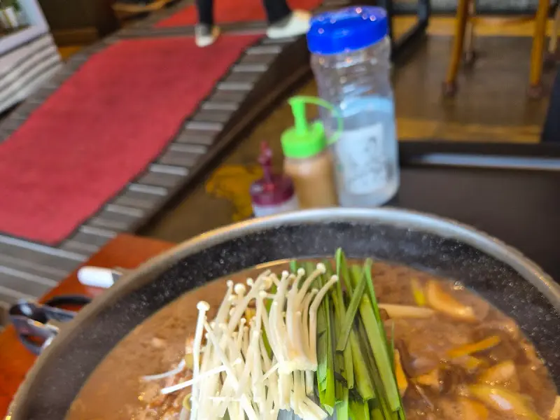 환상적인 비주얼의 육회냉면