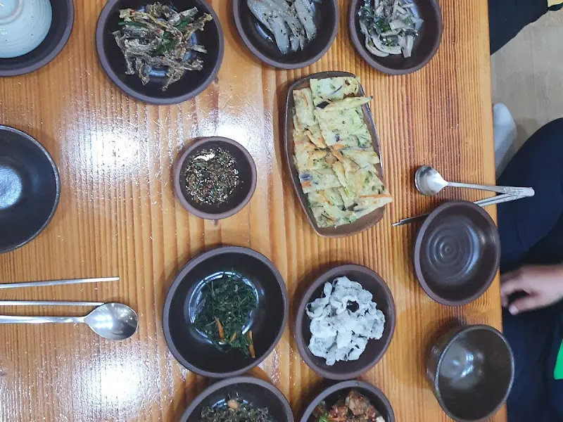 초원의집 밑반찬 항공샷