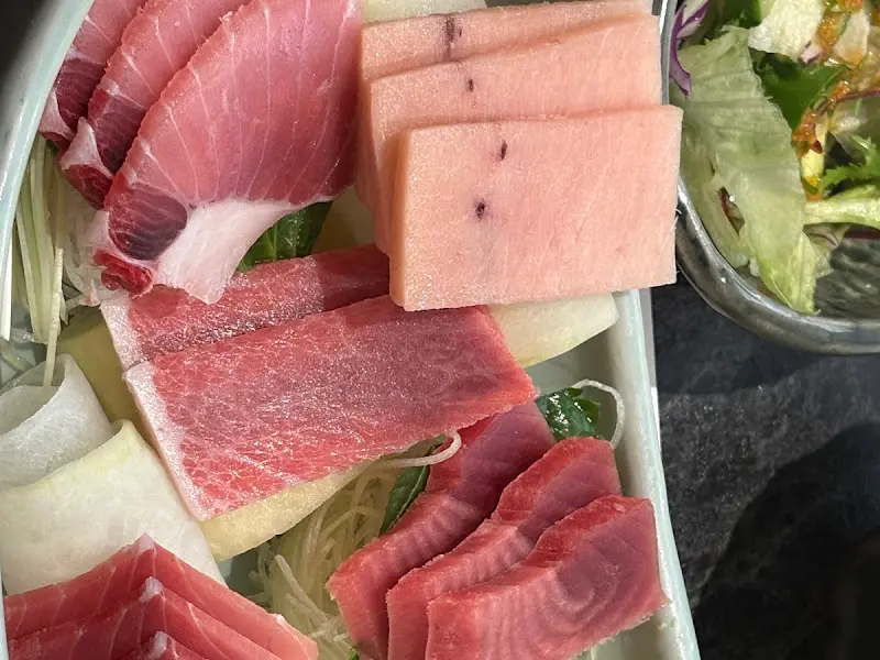 다양한 부위의 참치회