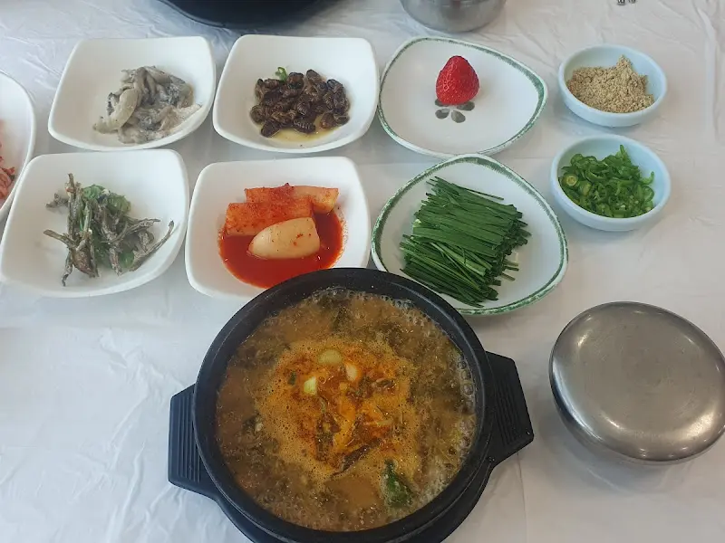 청송가든의 대표 메뉴, 추어탕