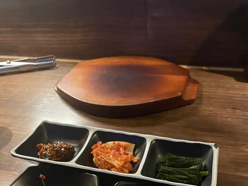 정갈한 밑반찬 세팅