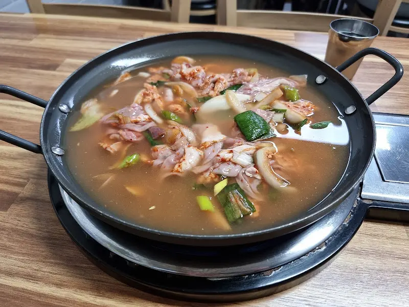 김치곱창전골