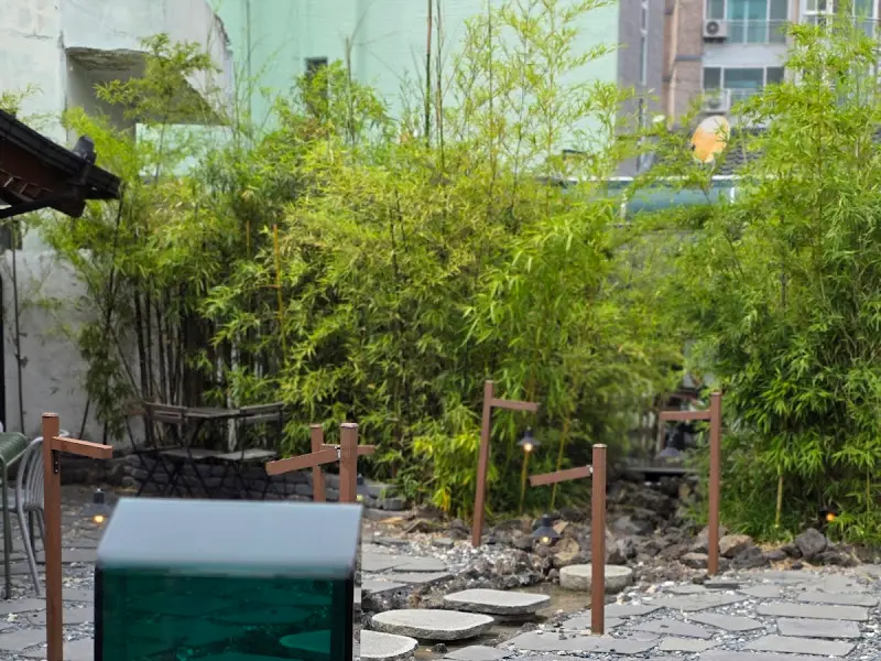 돌 징검다리와 조경