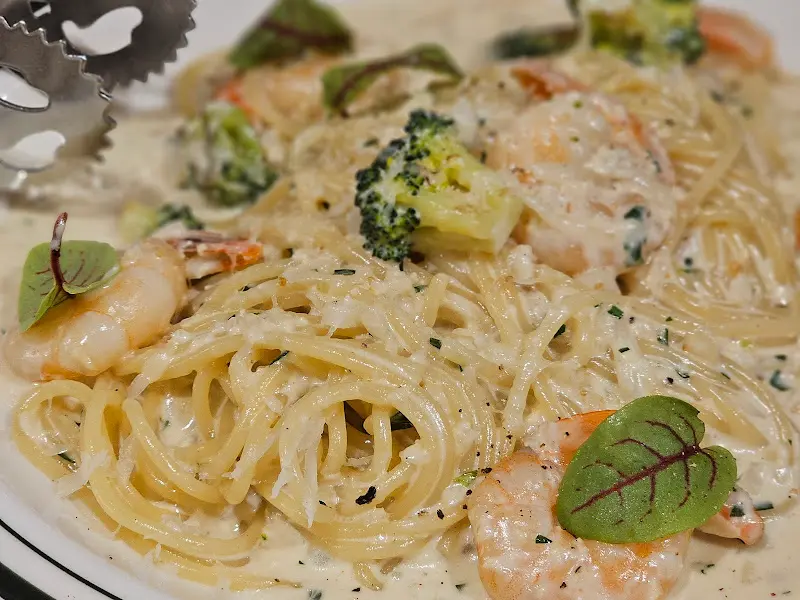 새우가 듬뿍 들어간 쉬림프 크림 스파게티