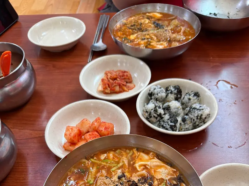 옹심이 장칼국수 한상차림