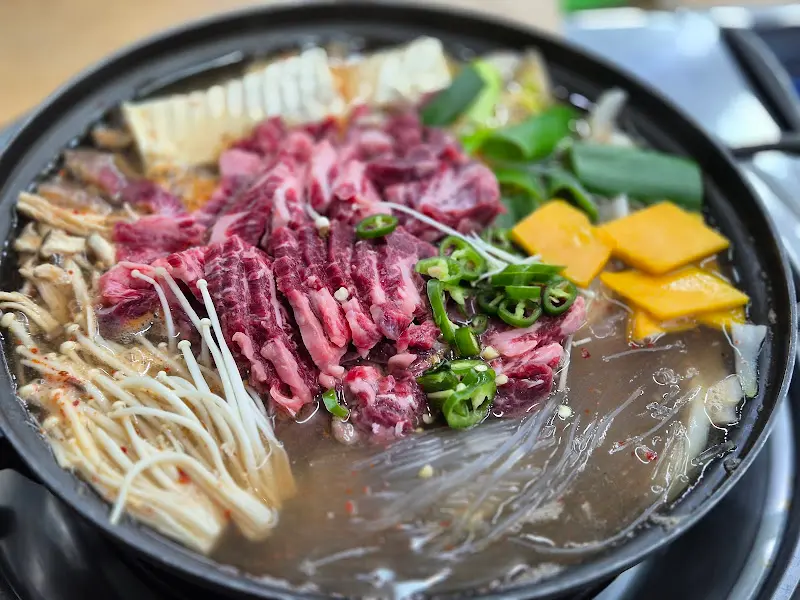 푸짐한 한우 소찌개