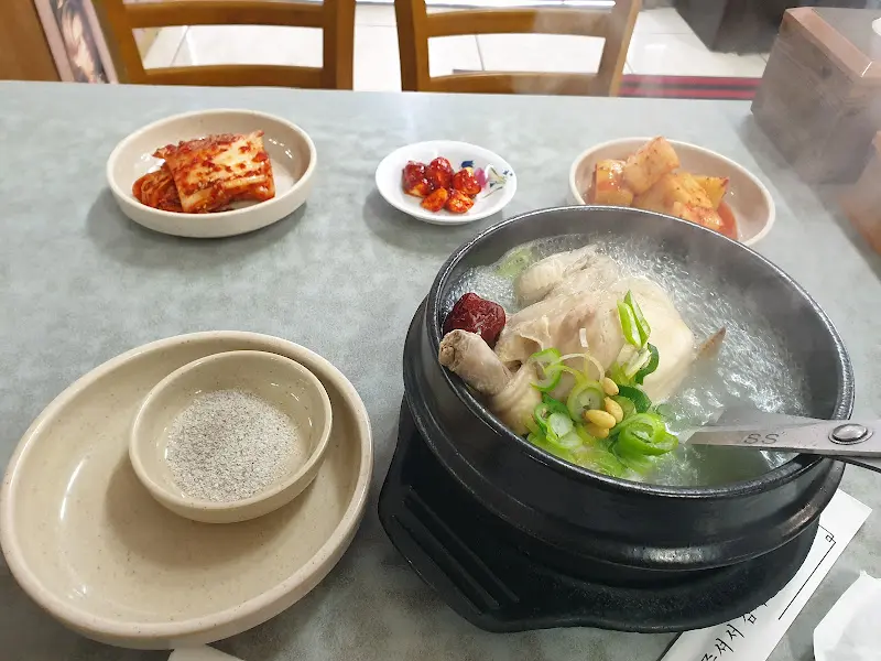 삼계탕과 반찬