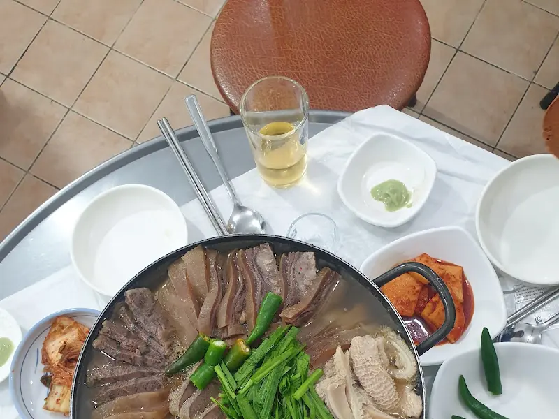 소머리전골 한 상 차림