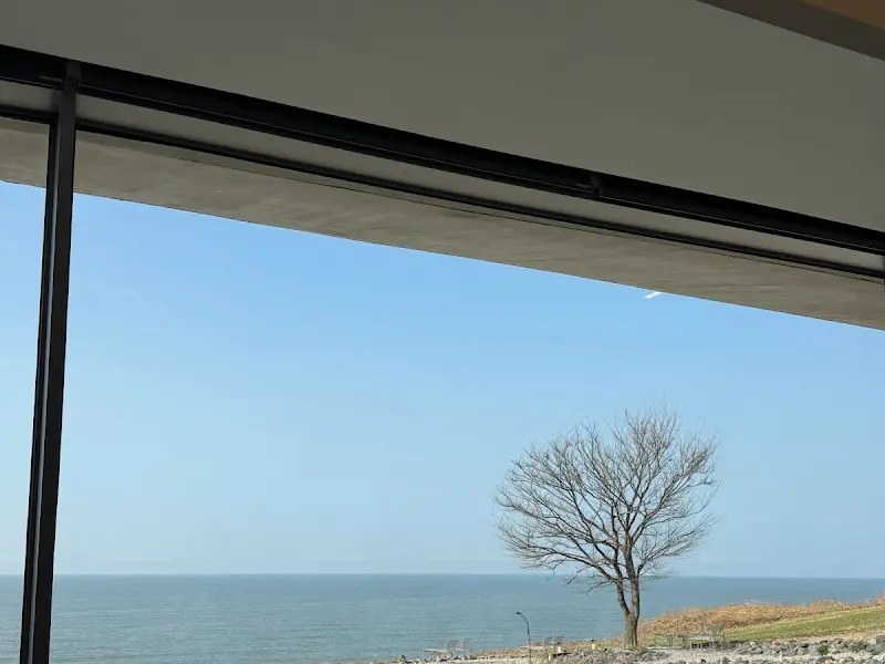 통창으로 보이는 바다, 그 자체로 힐링.